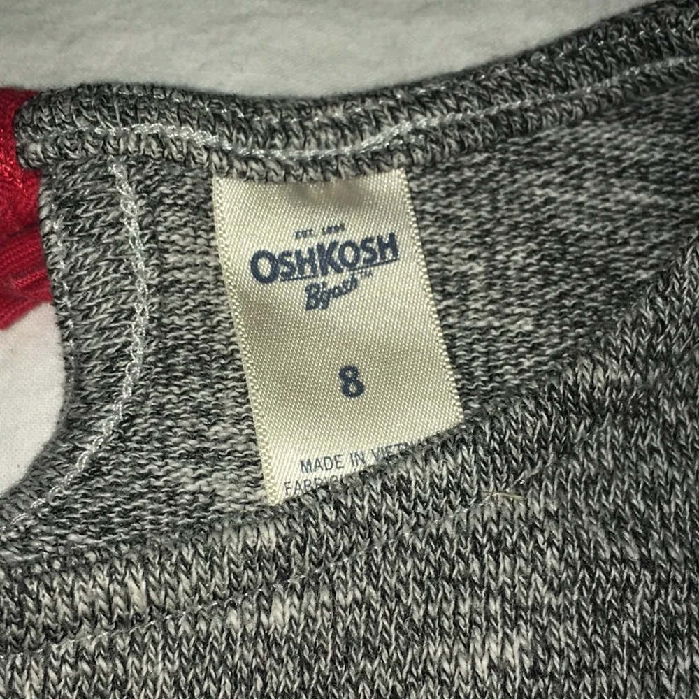 OshKosh B’gosh girls shirt. Size 8. Gray.